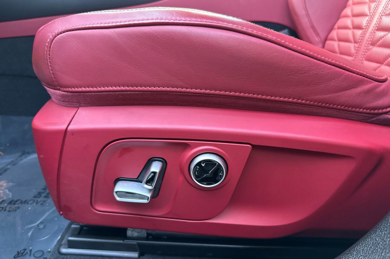 Used 2023 Maserati Levante Trofeo image 13