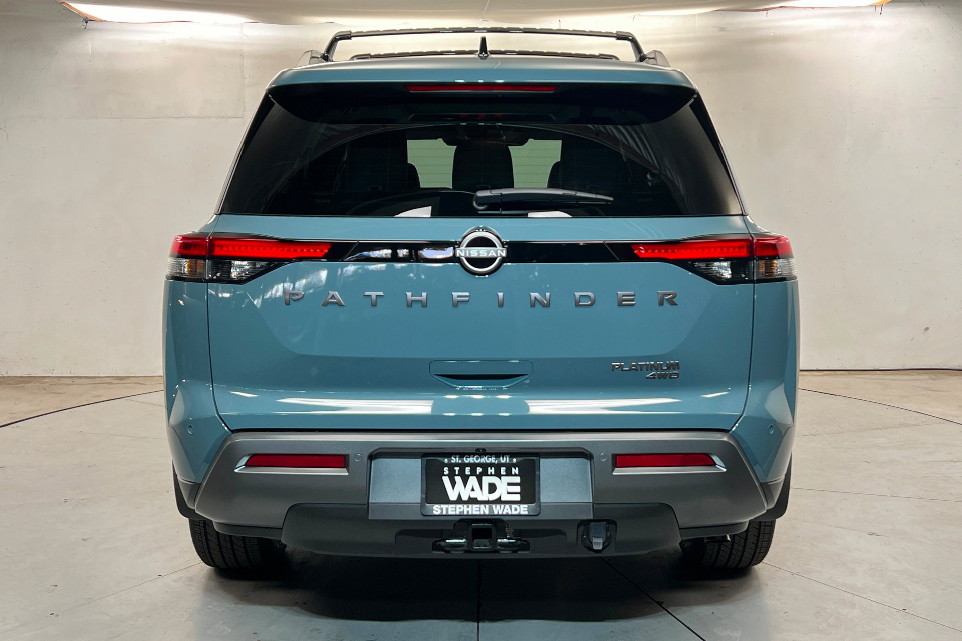 New 2026 Nissan Pathfinder Platinum AWD/4WD image 4