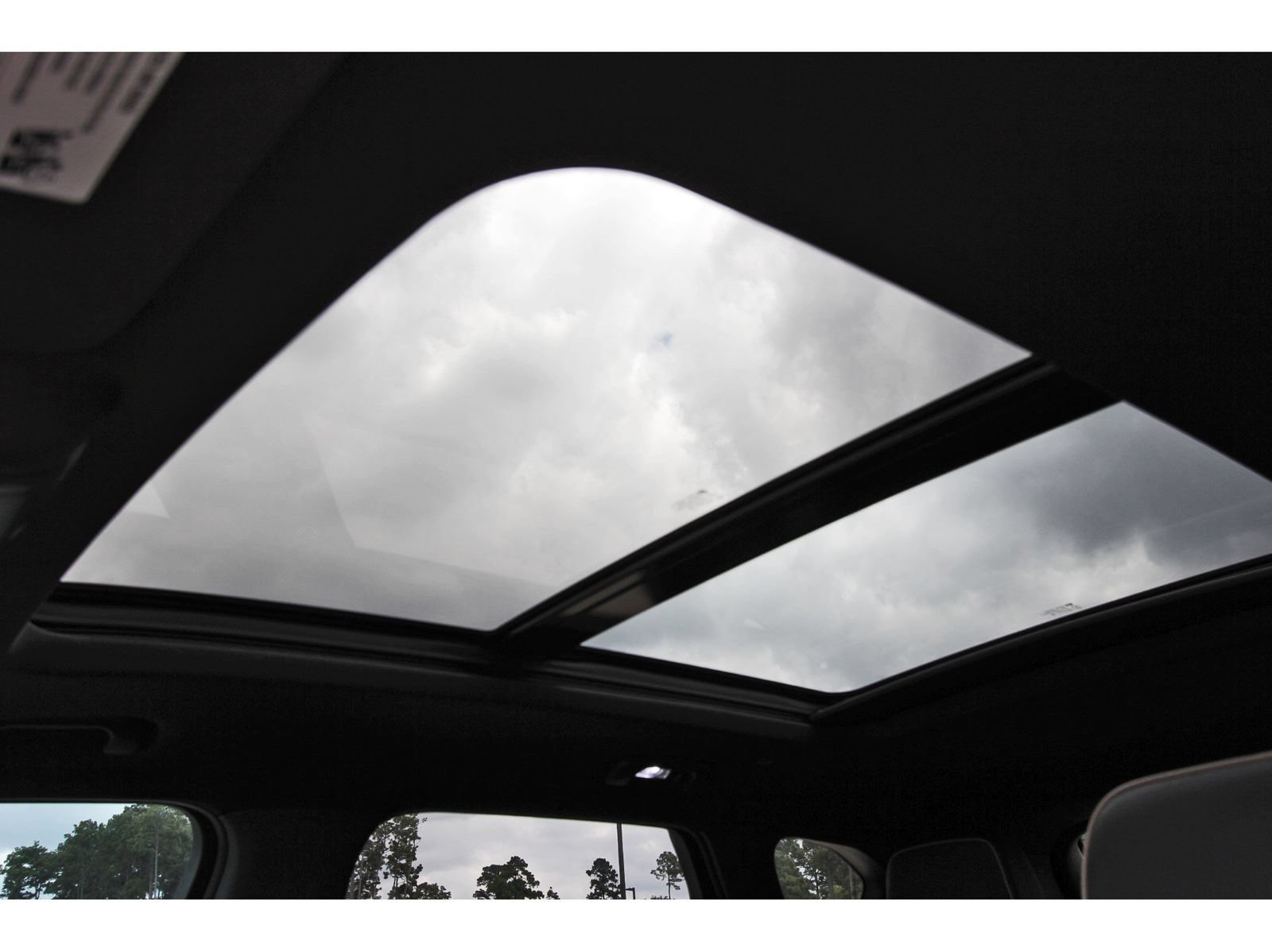 Used 2022 Chevrolet Blazer Premier w/ Enhanced Convenience Package FWD image 28