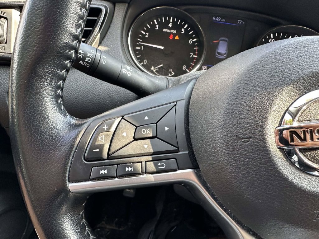 Used 2020 Nissan Rogue Sport SV w/ All-Weather Package AWD/4WD image 29
