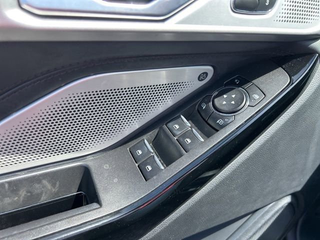 Used 2023 Ford Explorer Platinum w/ Technology Package AWD/4WD image 13