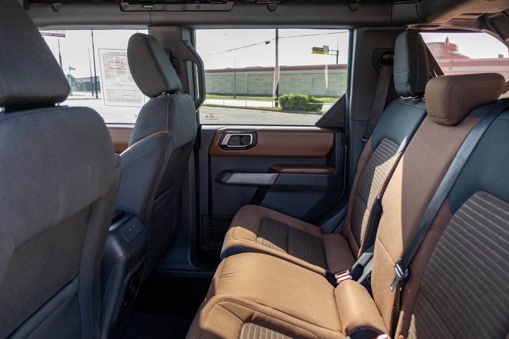 Used 2023 Ford Bronco Outer Banks image 14