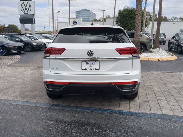 Certified 2022 Volkswagen Atlas Cross Sport SE image 5