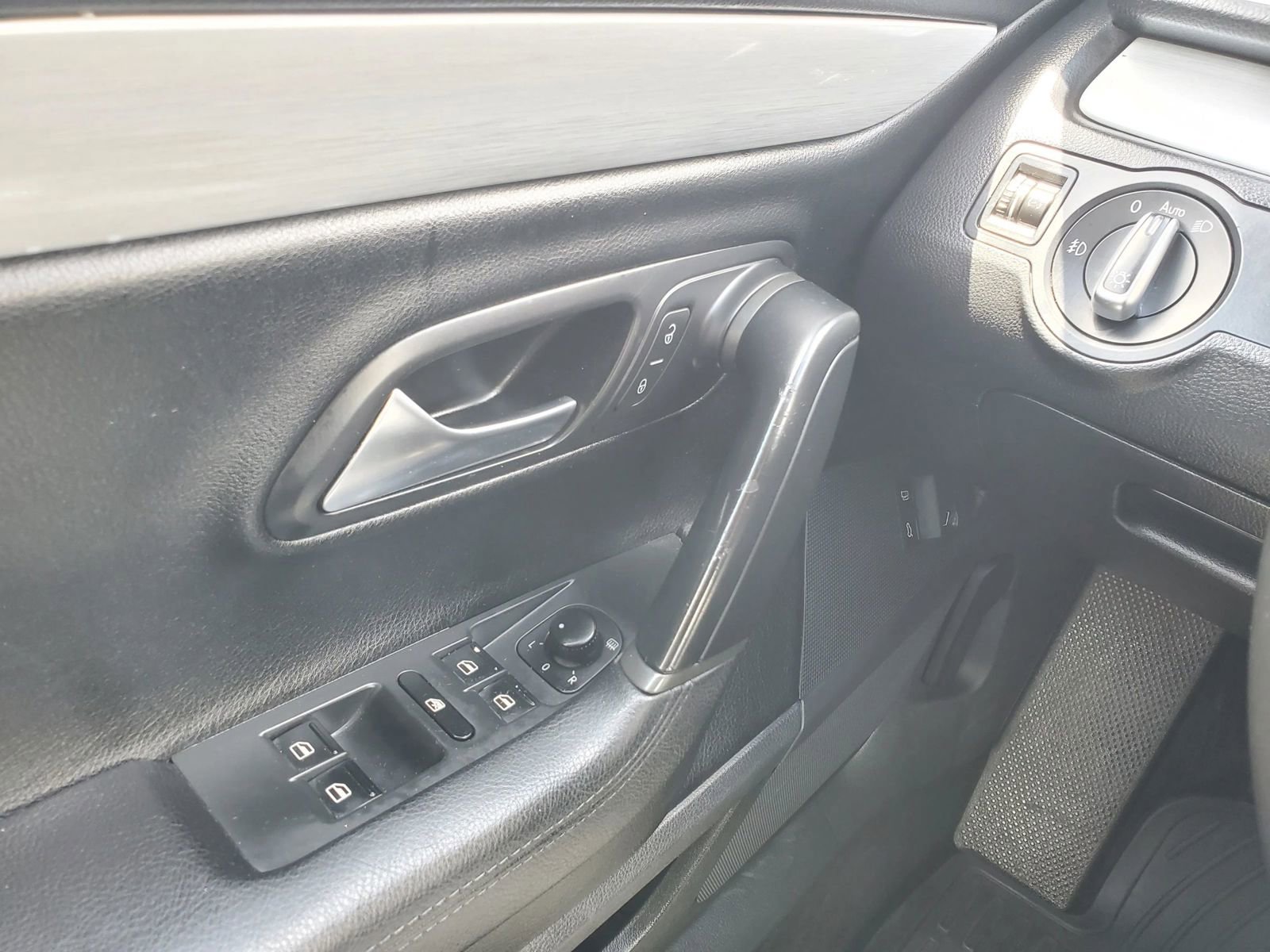 Used 2013 Volkswagen CC Sport image 18