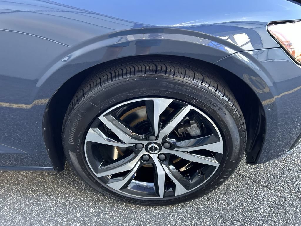 Certified 2024 Volvo S60 B5 Plus w/ Climate Package AWD/4WD image 13