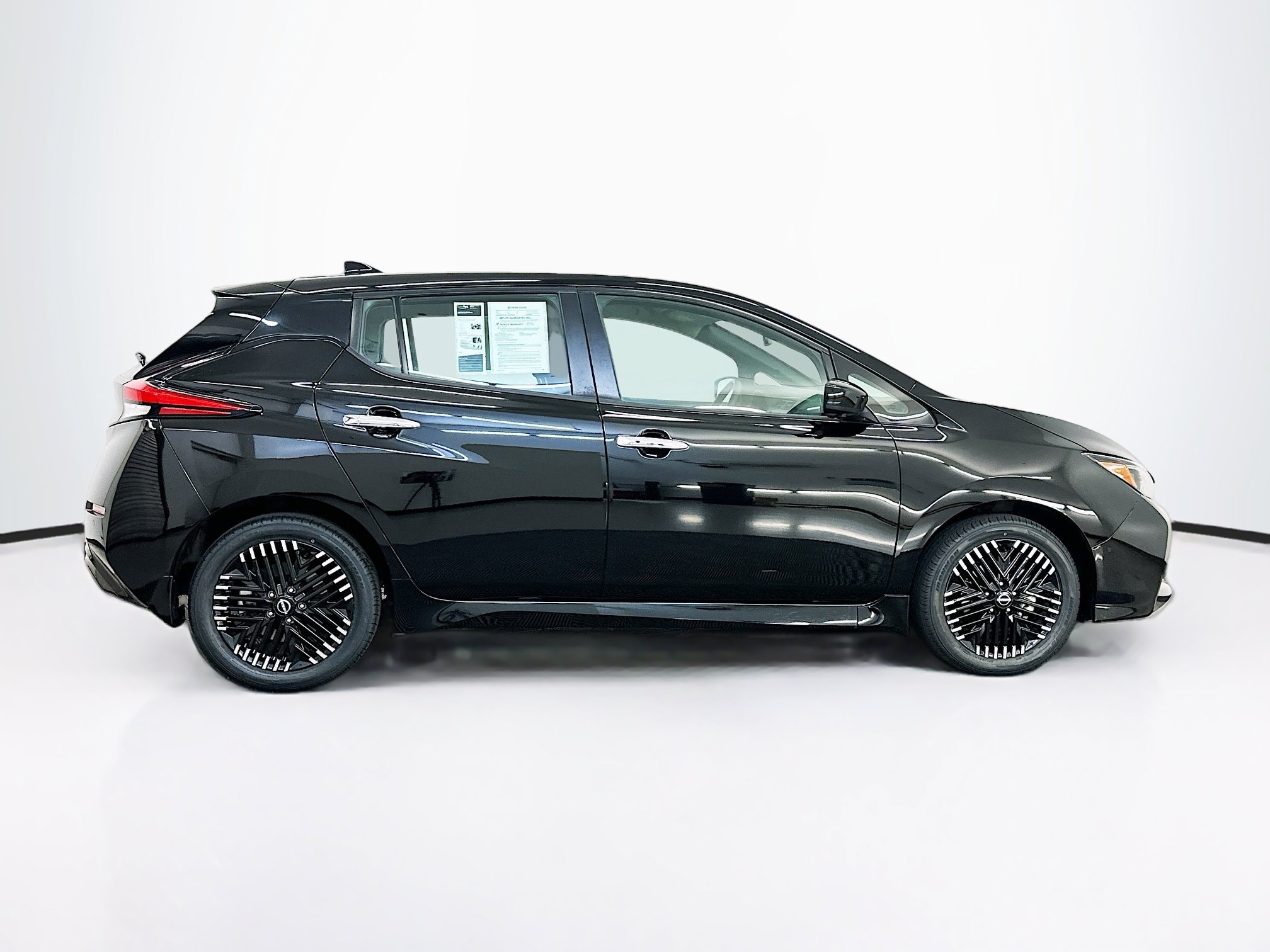 Used 2024 Nissan Leaf SV Plus FWD image 10