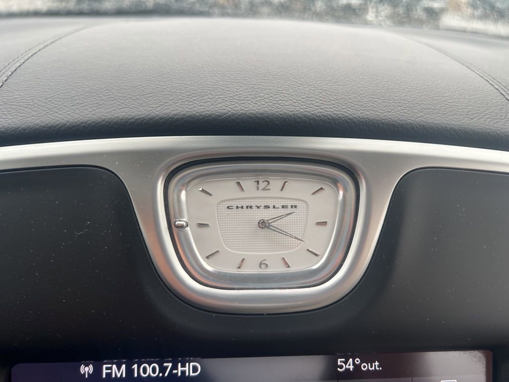 Used 2019 Chrysler 300 C w/ Sun, Sound & Nav Package image 19