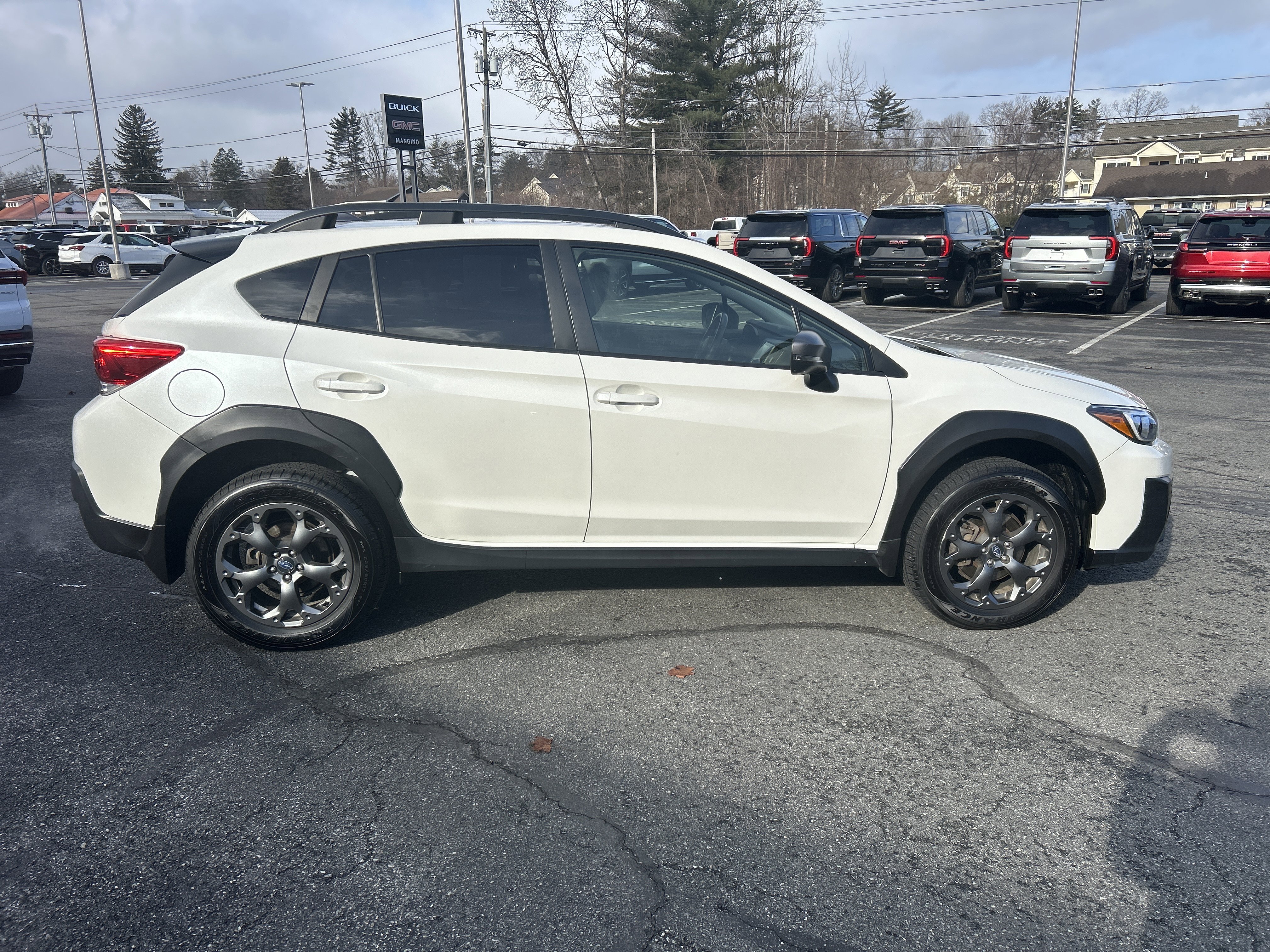 Used 2022 Subaru Crosstrek 2.5i Sport w/ Moonroof Package image 11