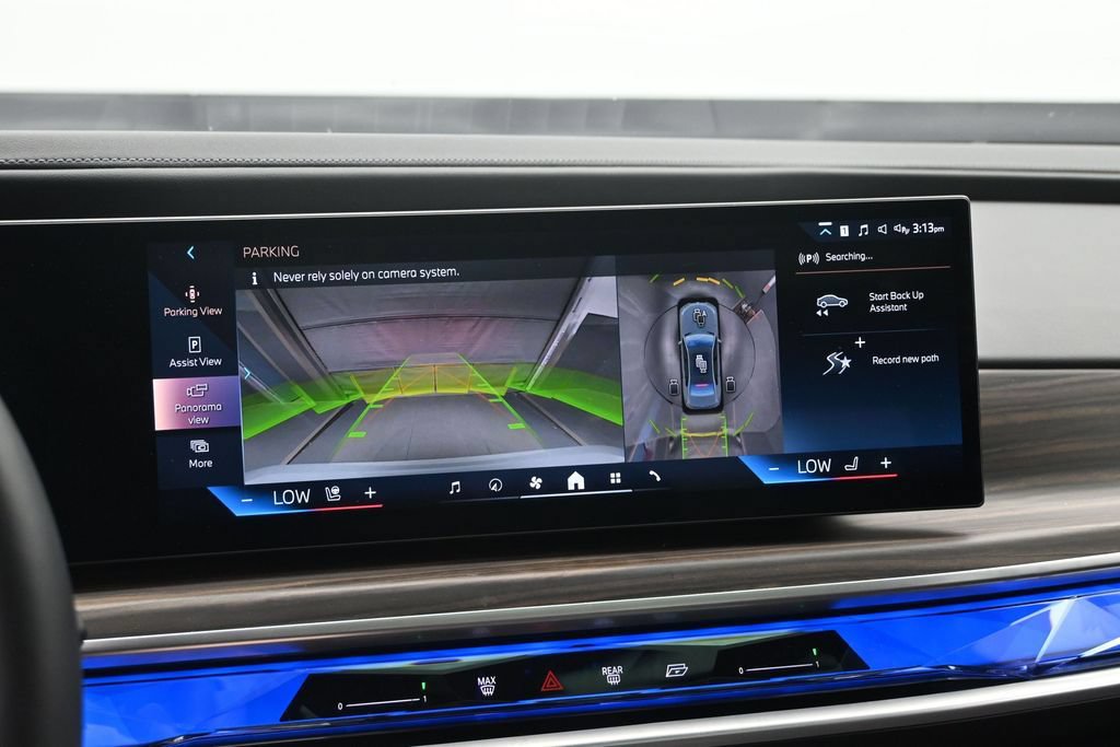 Used 2026 BMW 740i xDrive AWD/4WD image 14