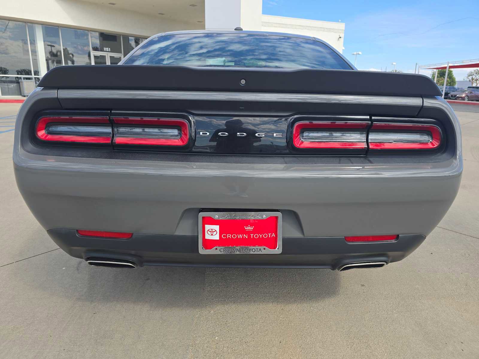Used 2019 Dodge Challenger SXT w/ Blacktop Package RWD image 13