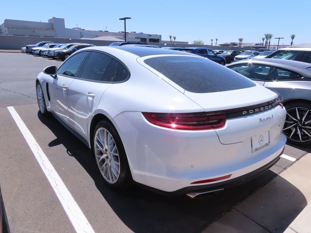 Used 2019 Porsche Panamera RWD image 4