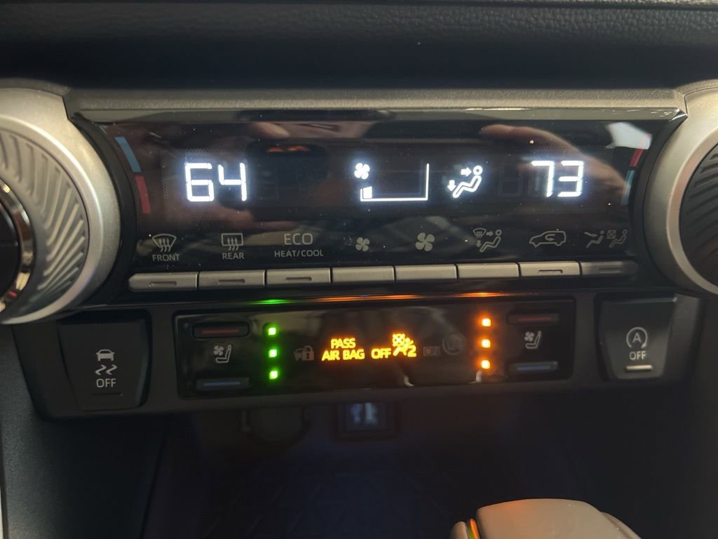 Used 2025 Toyota RAV4 Limited image 18