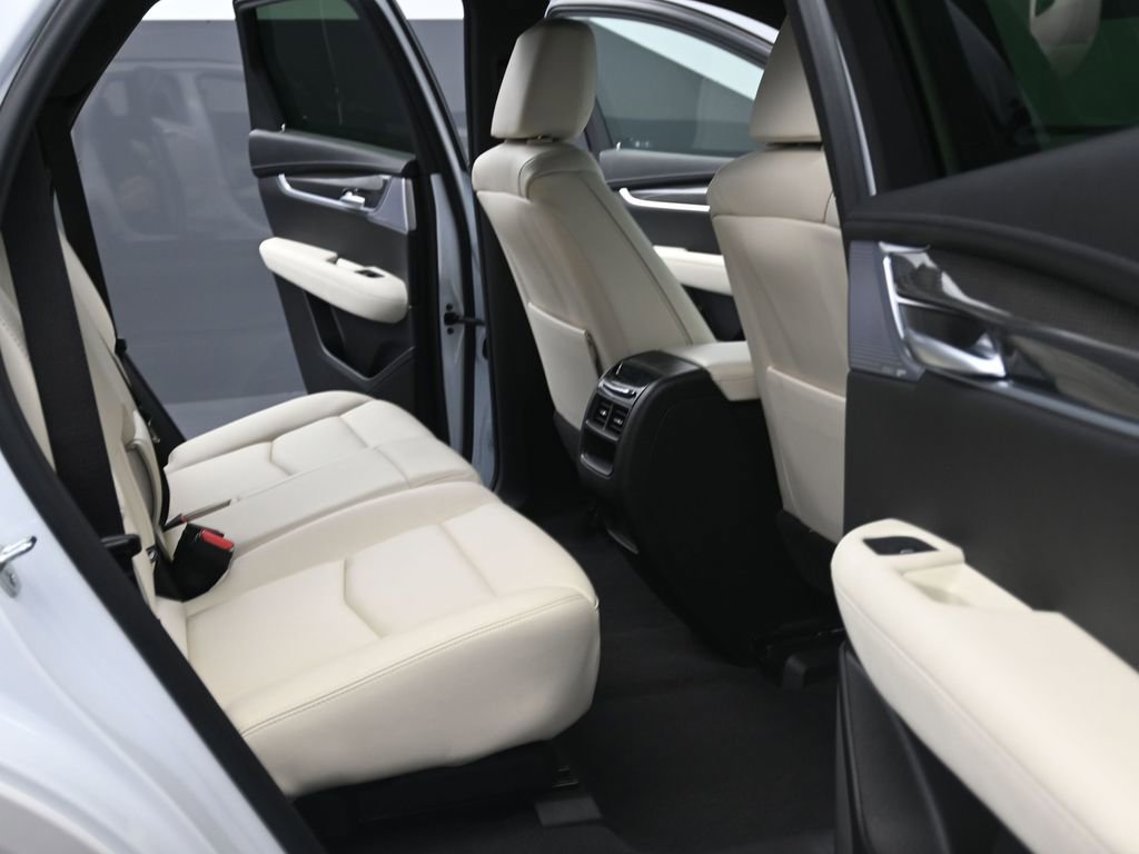 New 2025 Cadillac XT5 Sportv w/ Technology Package image 14