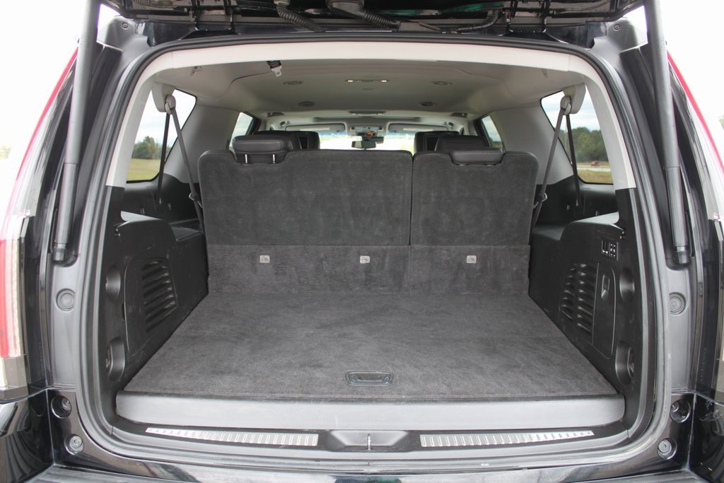 Used 2017 Cadillac Escalade ESV Luxury image 22