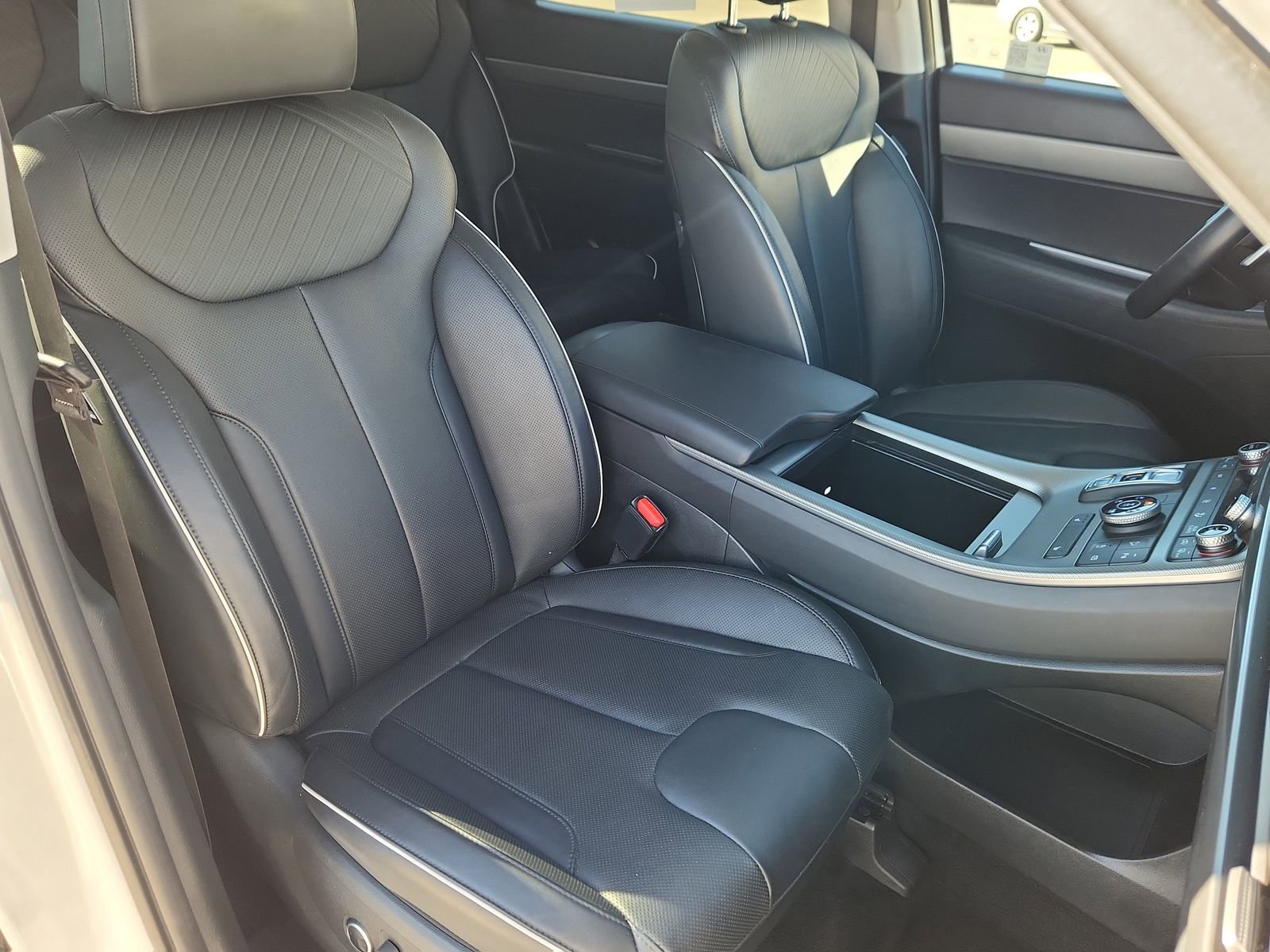 Used 2024 Hyundai Palisade SEL image 15