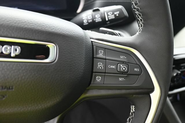 New 2026 Jeep Grand Cherokee Laredo X AWD/4WD image 18