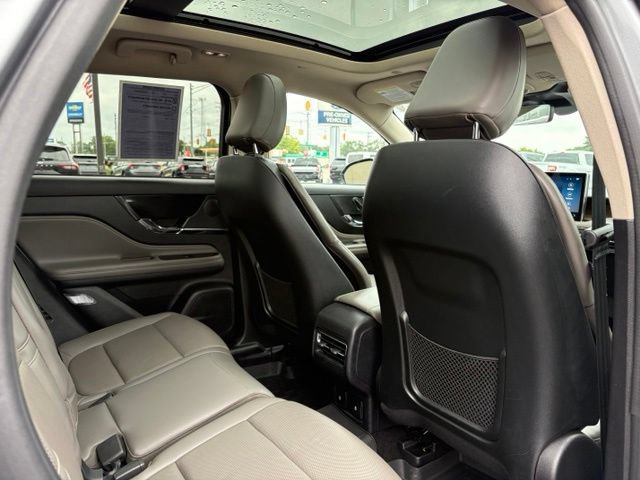 Used 2023 Lincoln Corsair Reserve w/ Equipment Group 201A AWD/4WD image 15