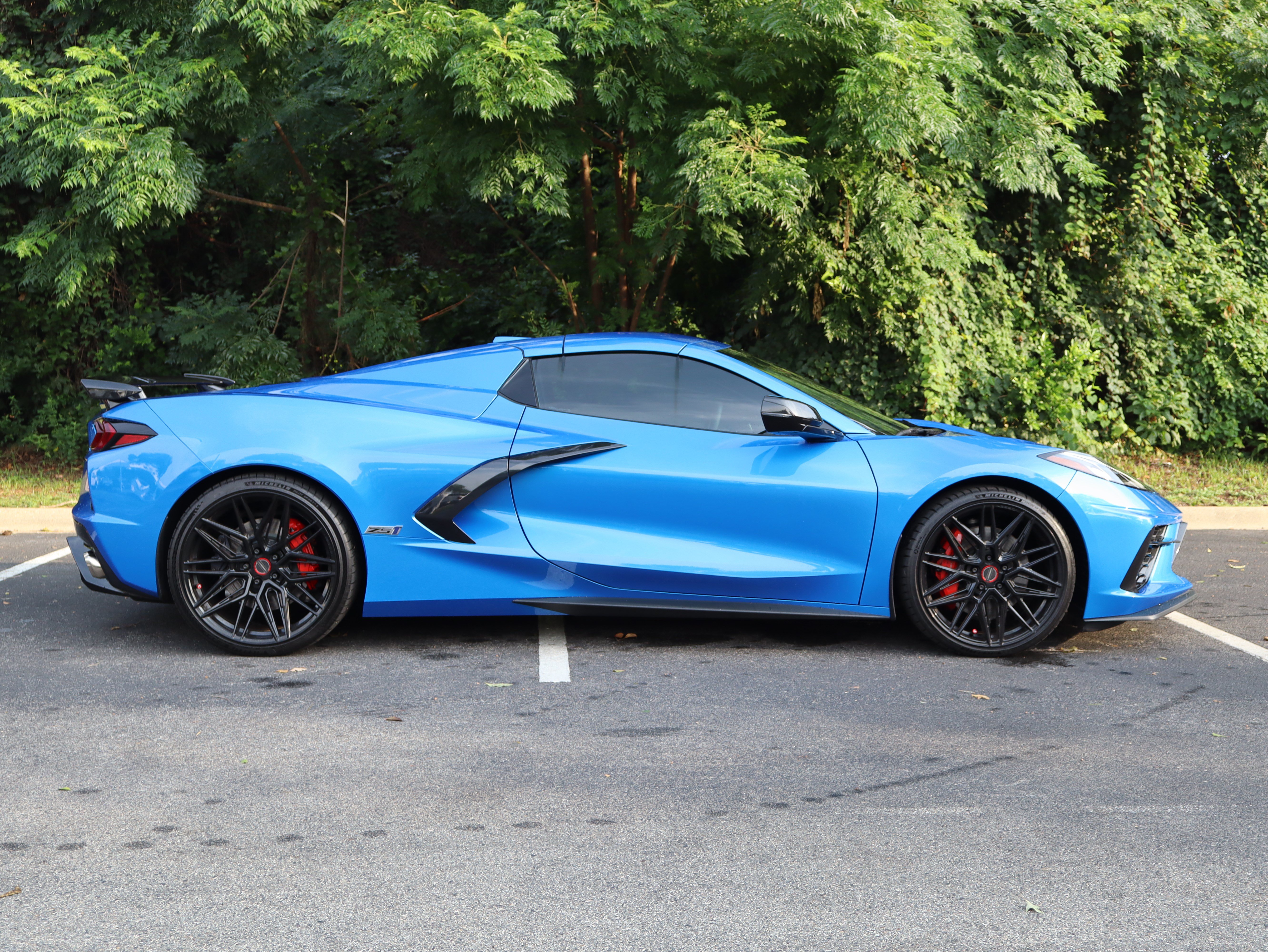 Used 2025 Chevrolet Corvette Stingray Preferred Conv w/ Z51 Performance Package RWD image 10