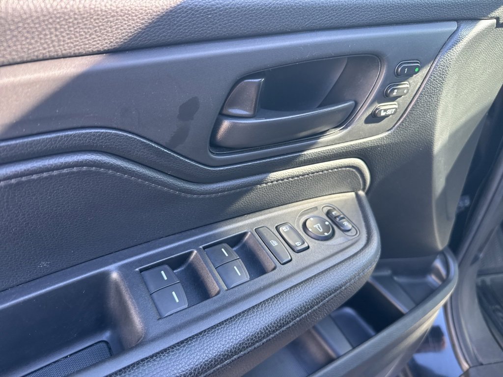 Used 2021 Honda Odyssey EX-L image 9