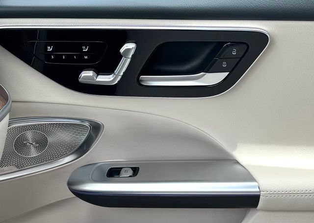 New 2026 Mercedes-Benz C 300 4MATIC Sedan image 35