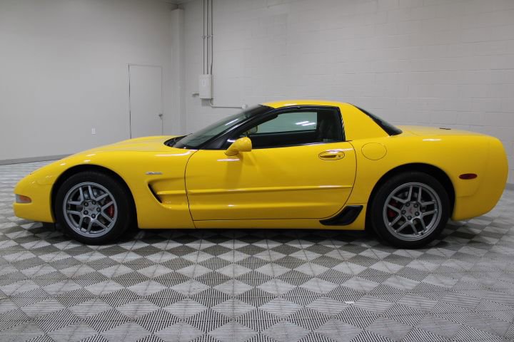 Used 2002 Chevrolet Corvette Z06 w/ Memory Pkg RWD image 6