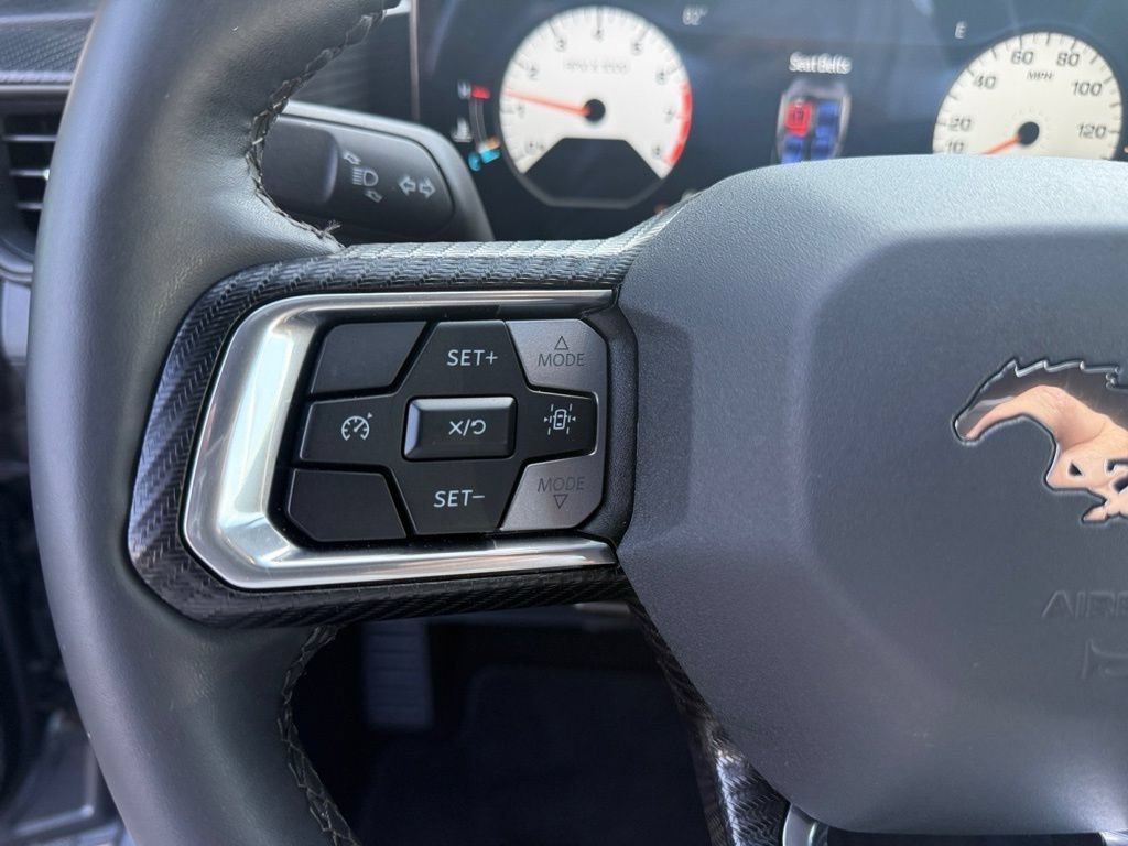 Used 2025 Ford Mustang Coupe RWD image 16