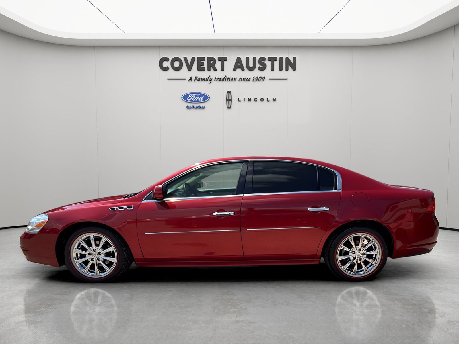 Used 2011 Buick Lucerne CXL w/ Driver Confidence Package FWD image 2