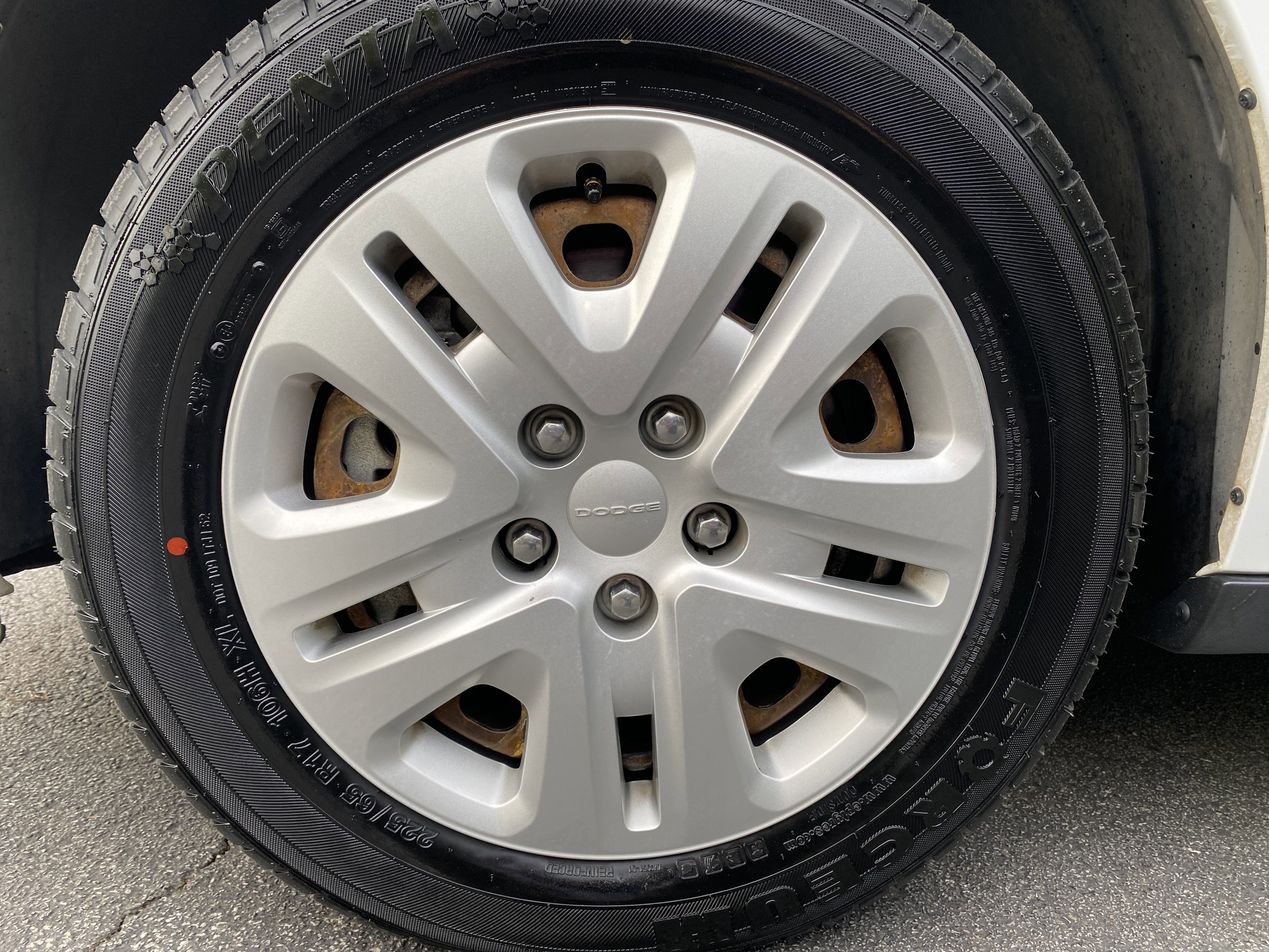 Used 2016 Dodge Grand Caravan American Value Package w/ UConnect Hands-Free Group image 38