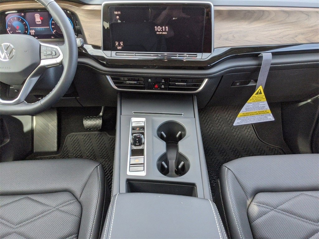 Used 2025 Volkswagen Atlas SE image 22