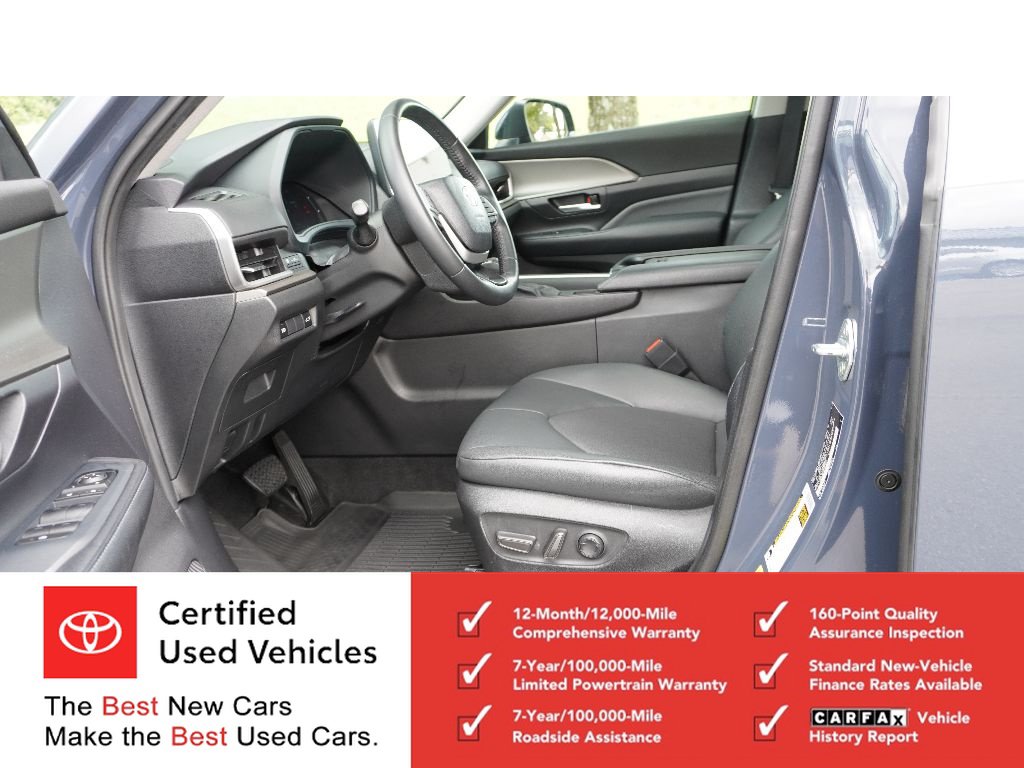 Certified 2024 Toyota Grand Highlander AWD image 13