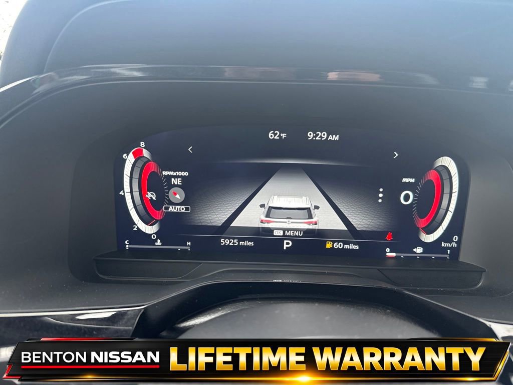 Used 2025 Nissan Pathfinder Platinum w/ Cargo Package image 14