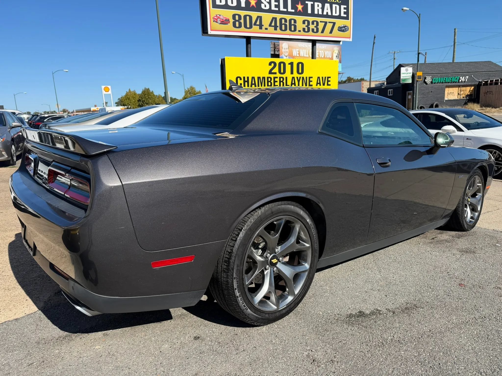 Used 2016 Dodge Challenger R/T Plus RWD image 3