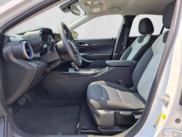 Used 2024 Chevrolet Trax LS w/ Driver Confidence Package FWD image 17