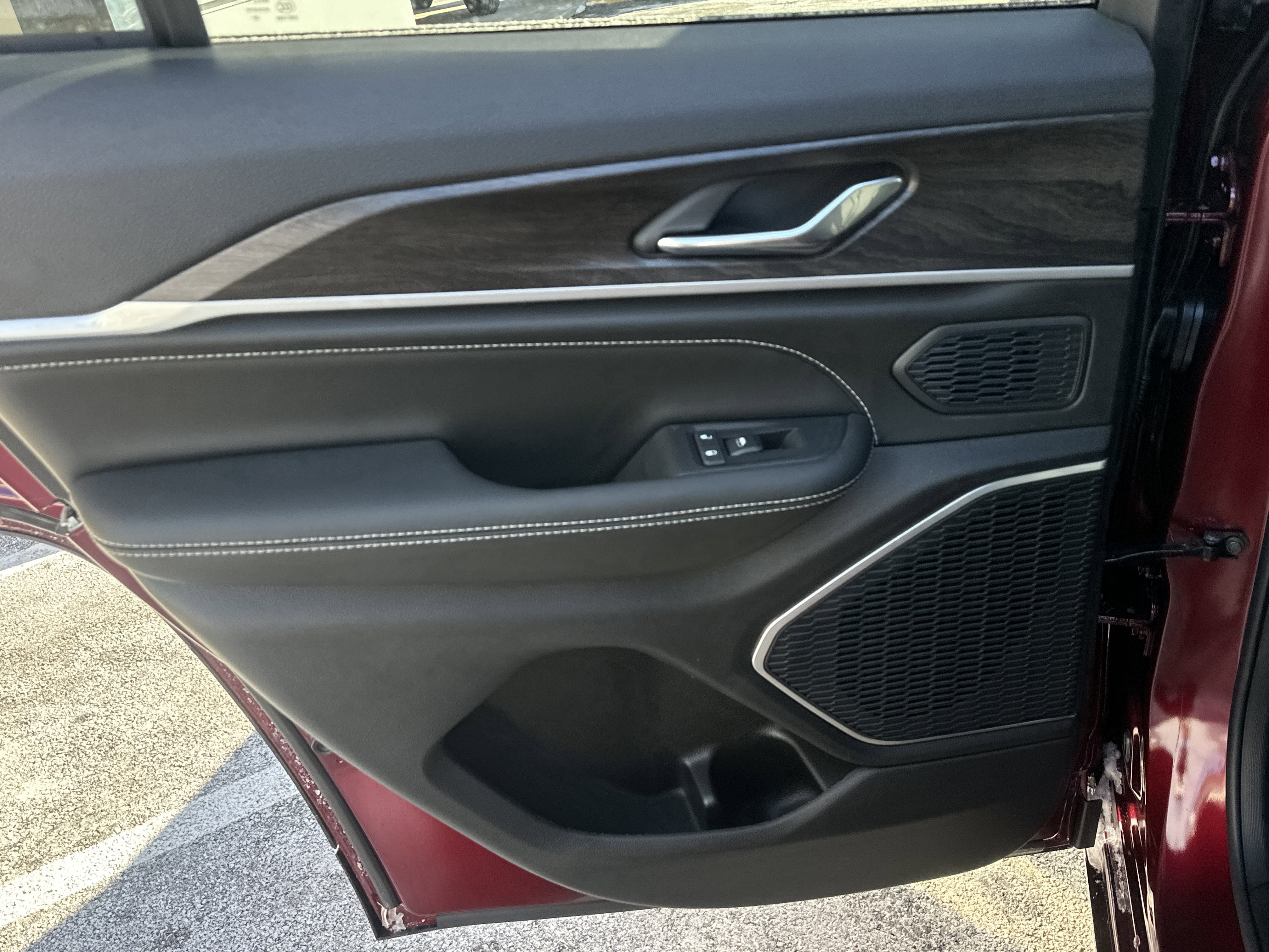 New 2026 Jeep Grand Cherokee Limited Reserve image 30