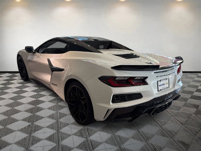 Used 2026 Chevrolet Corvette Z06 w/ Battery Protection Package RWD image 2