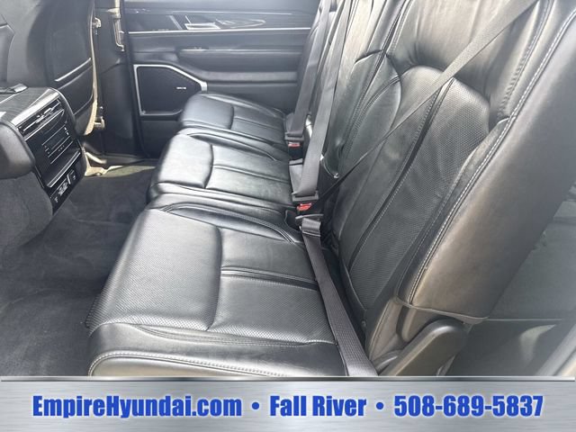 Used 2022 Jeep Wagoneer Series II AWD/4WD image 16