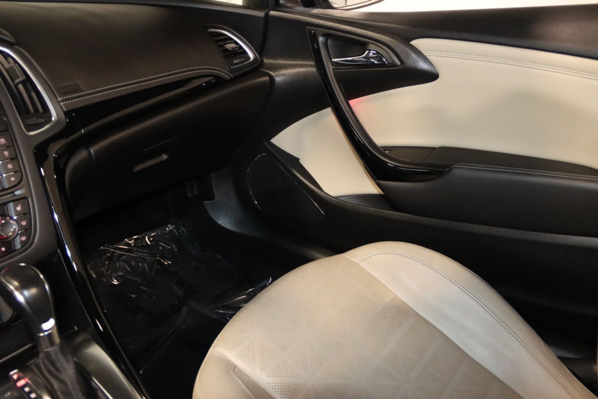 Used 2018 Buick Cascada Premium FWD image 59