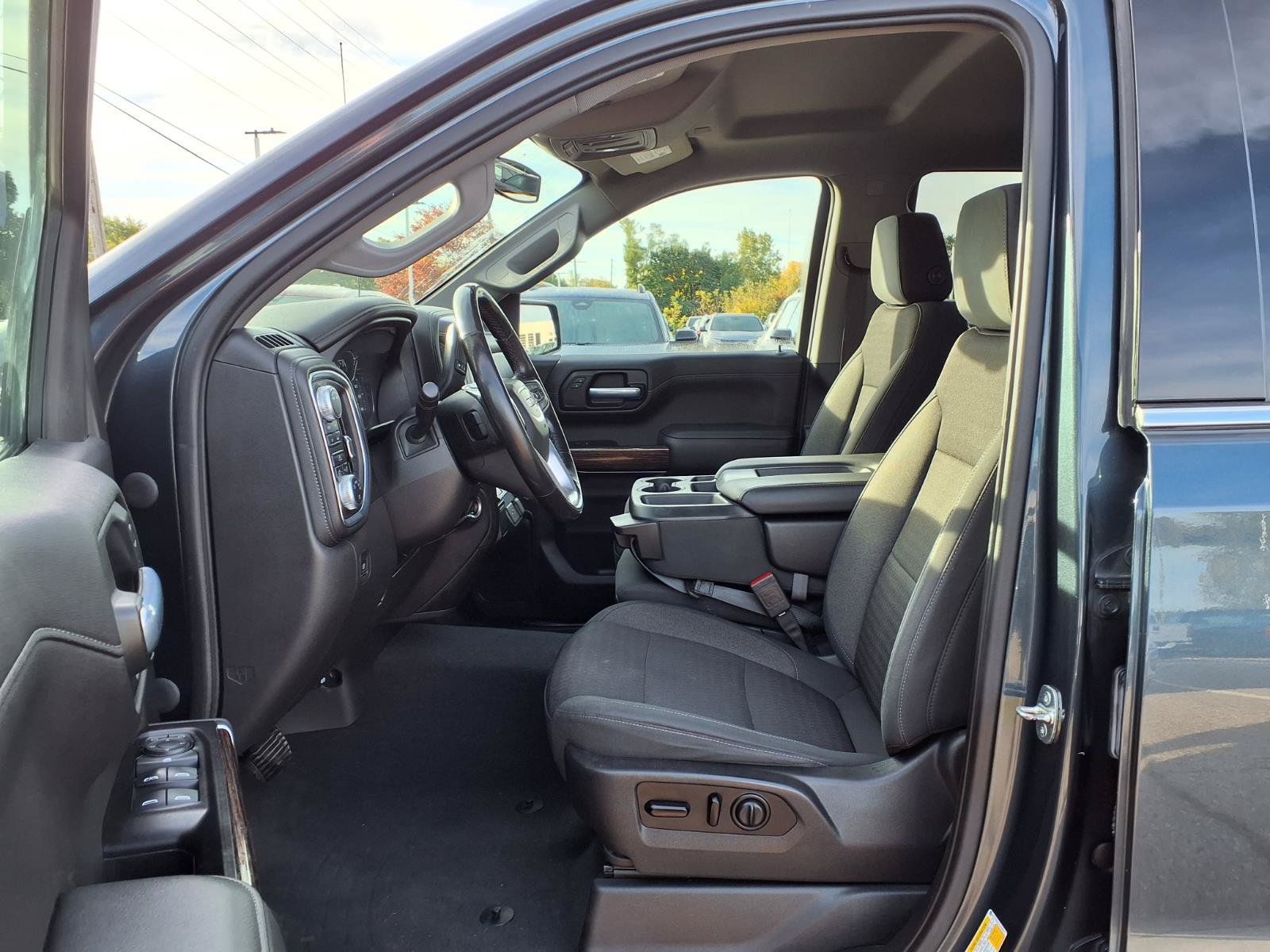 Used 2020 GMC Sierra 1500 SLE w/ SLE Value Package AWD/4WD image 17