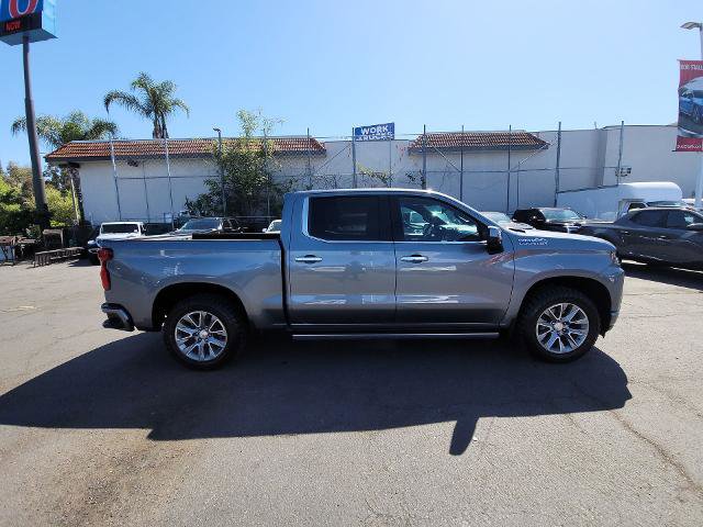 Used 2019 Chevrolet Silverado 1500 High Country w/ Technology Package AWD/4WD image 9