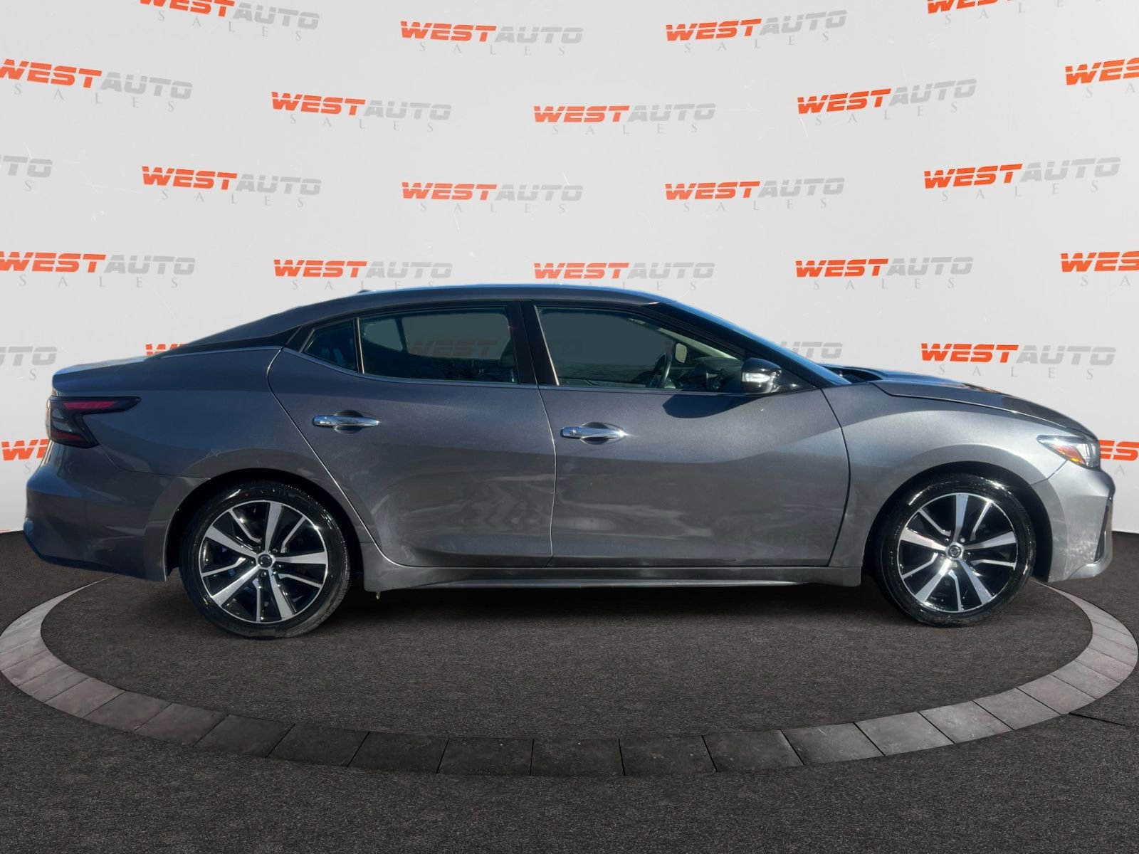 Used 2022 Nissan Maxima SV w/ Floor Mat Group image 6