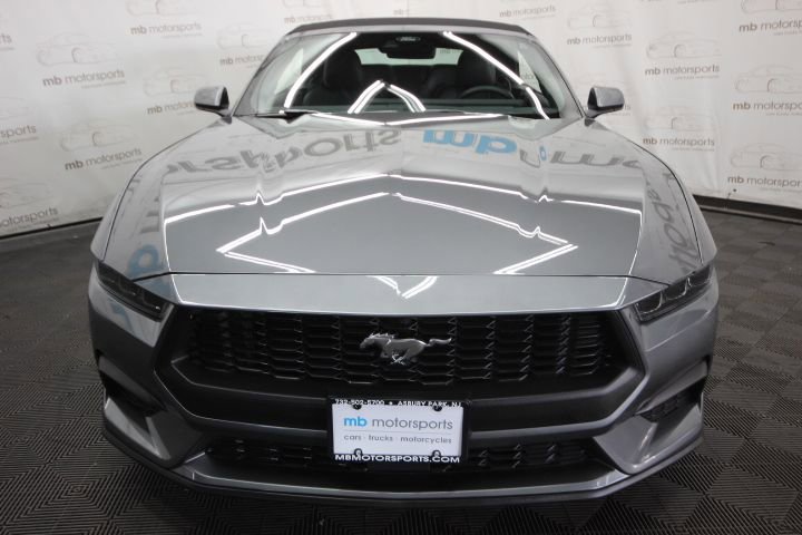 Used 2025 Ford Mustang Premium image 10