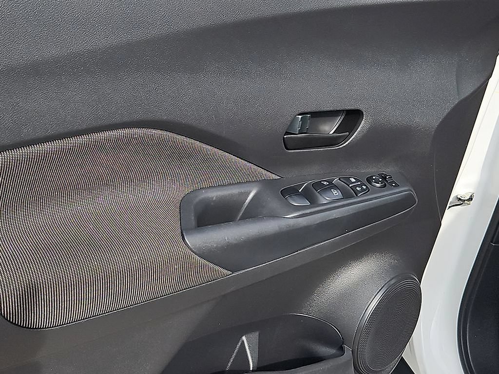 Used 2020 Nissan Kicks S FWD image 19