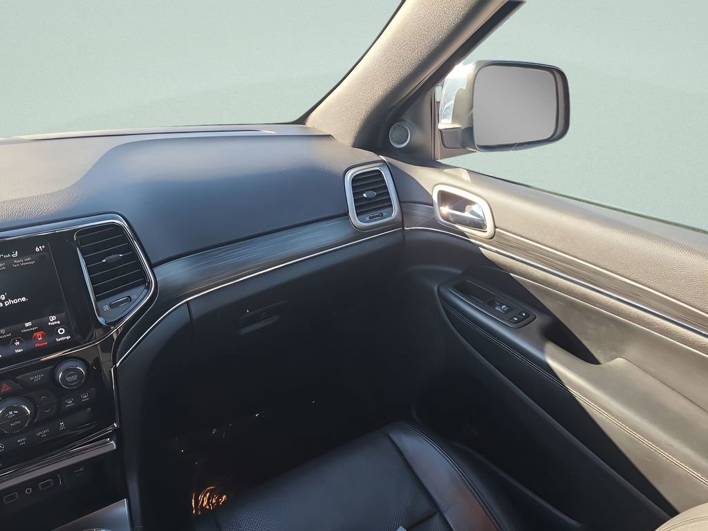 Used 2021 Jeep Grand Cherokee Limited w/ Luxury Group II image 3