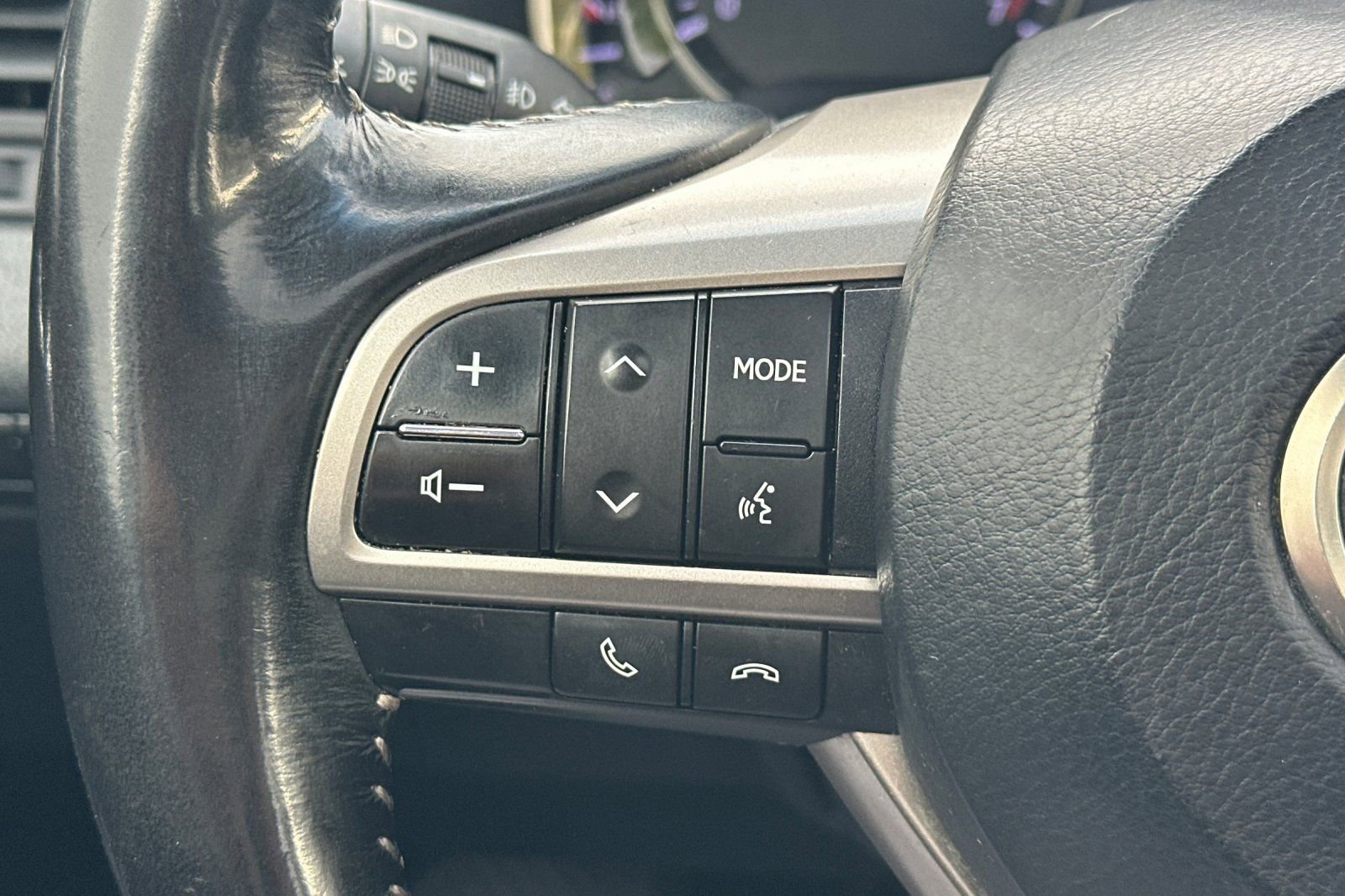 Used 2017 Lexus RX 350 AWD w/ Premium Package image 37