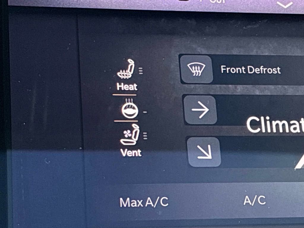 Used 2023 Jeep Grand Cherokee 4WD 4xe w/ Luxury Tech Group II image 32