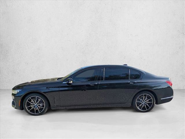 Used 2022 BMW 740i image 9