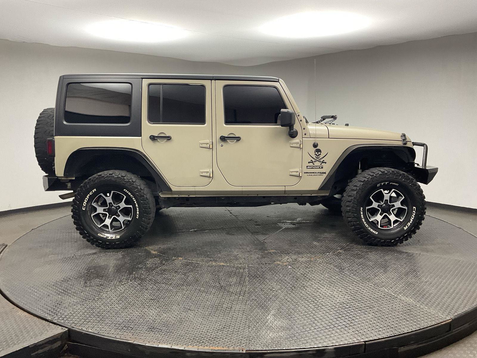 Used 2018 Jeep Wrangler Unlimited Sport S AWD/4WD image 8
