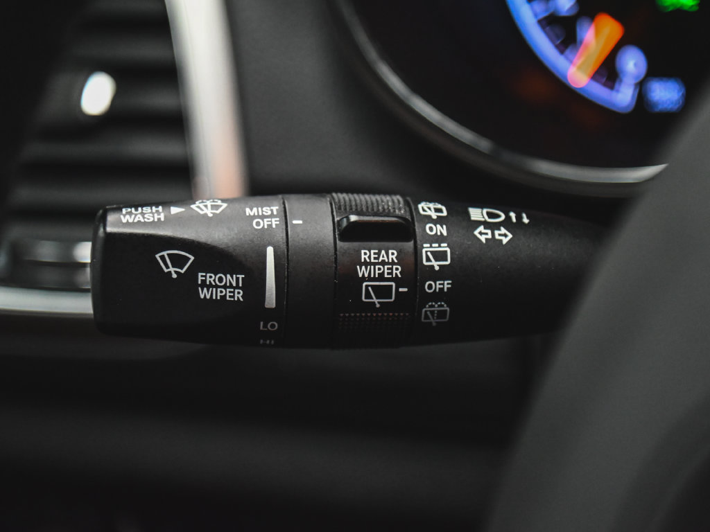 Used 2021 Jeep Grand Cherokee Laredo X AWD/4WD image 25