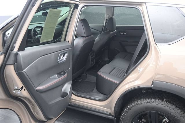 Used 2026 Nissan Rogue SV AWD/4WD image 22