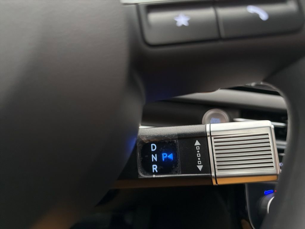 New 2026 Hyundai Tucson Blue SE image 36